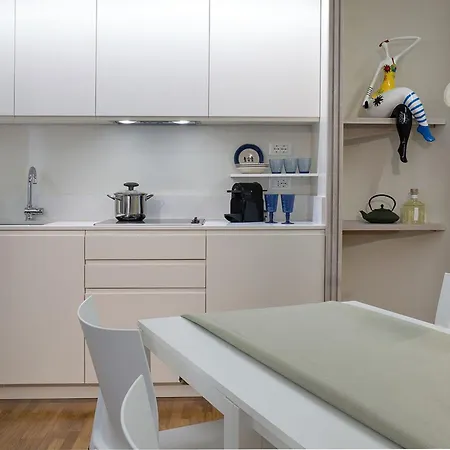 Boheme With & Breakfast Included アパート *